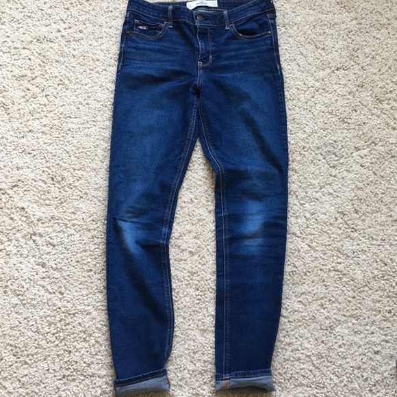 Hollister dark wash skinny jeans. Size 5R - Picture 3 of 11